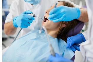 Teeth Cleaning in Burlington 